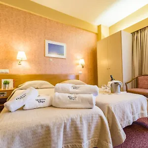 Otel Queen Olga ***